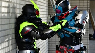 Perhatikan Kamen Rider yang menakjubkan itu