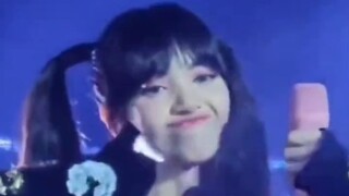 [Lisa's attitude] Colds, neck injuries, hoarseness, fever, and burns from fireworks can't stop her l