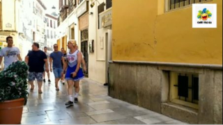 (Phần 3) Giả Làm Cái Cây Và Hù Dọa Người Lạ Và Cái Kết :) #Prank