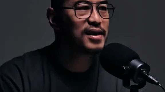 Jaman sekarang semua pake standar sosmed