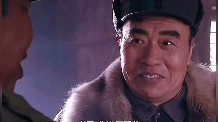 俘虏不认识朱老总，在老总面前展示自己才能，后来被提拔为参谋长