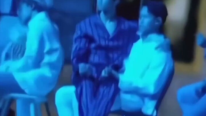 ซออึนโฮ กับคิมมินกยู คู่รักตัวเล็กโดนจับได้แล้วว่ากำลังคบกันอยู่ จีมินกยูๆ เอวของแฟนตัวเล็กฉันถ่ายรู