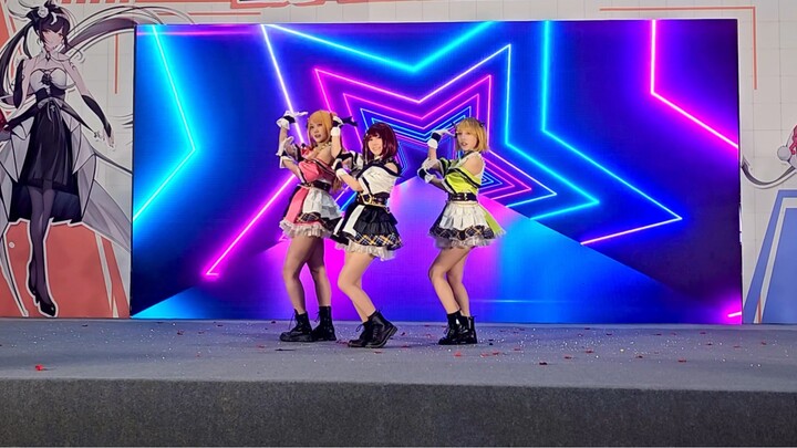 Bài hát đã được chơi không đúng cách nhưng bộ ba B-Komachi vẫn ổn! ! 【Triển lãm truyện tranh Tây An 