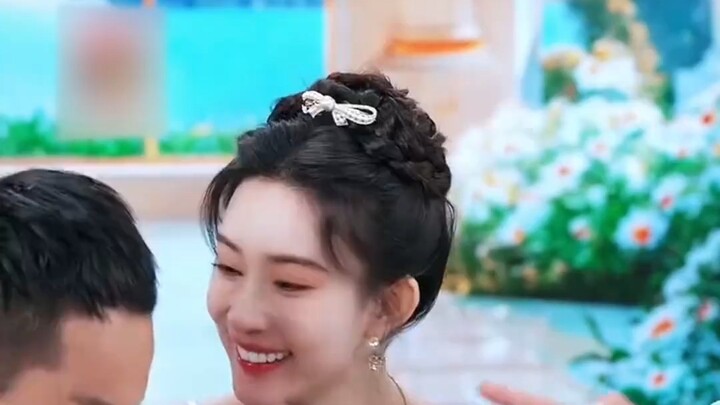 Xu Zhisheng, the man whose sense of humor aligns perfectly with Meng Zi Yi's