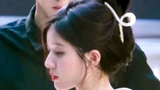 这不就是男主生命中唯一的光芒和温暖，救赎文女主脸！！！【赵露思】