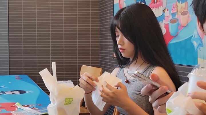 Kudengar ada yang mau V aku 50 untuk berakting dalam satu episode, sekarang mereka datang![Date A Li