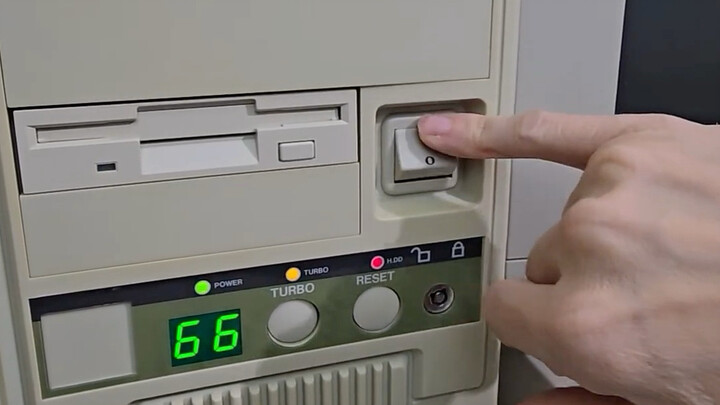 Playing Games on a 1994 Vintage PC