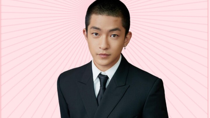 “الذئب الأبيض الحاقِد” الذي صنعه وو جين بيده: بعد أن اشتهر اكتساحًا، تخلى عن من رفعوه وانقلب عليهم، 