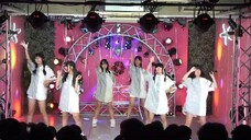 柵をすり抜けてもっとスカートをひらりさせて余裕で飛び回ってみせるの