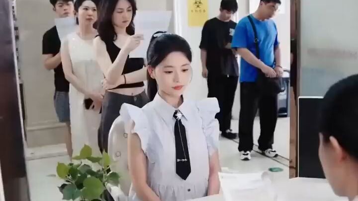 สาวจนช่วยยายและCEOทีโคม่า เกิดความ ผูกพัน วันต่อมาพบว่าท้อง เมื่อเขาฟื้น ทั้งคู่ ถูกดูแลเอาใจใส่มากๆ