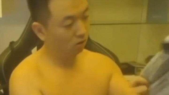 بعد رحيلك، دائماً ما أفسد كل شيء.