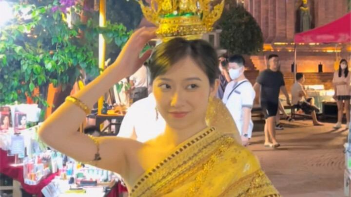 Di Xishuangbanna, saya tidak menjadi perempuan pelawak