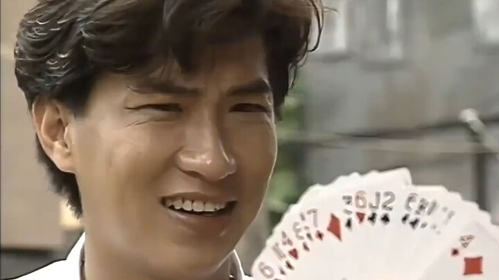 小伙天赋异禀，用自己低劣的魔术忽悠老头教自己赌术