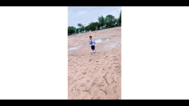 จะรีบไปไหนหนู