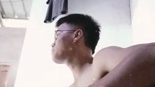 nag punta sa tropa para makikanta