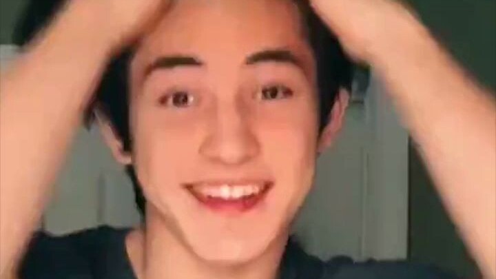 [Imported Handsome Guy] Is This the American Bodhisattva You Like?