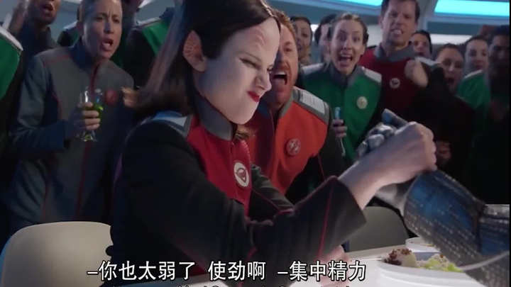 Kapal Orville: Atlet wanita berbadan kekar menantang robot adu cekik tangan, tulang pun patah, langs