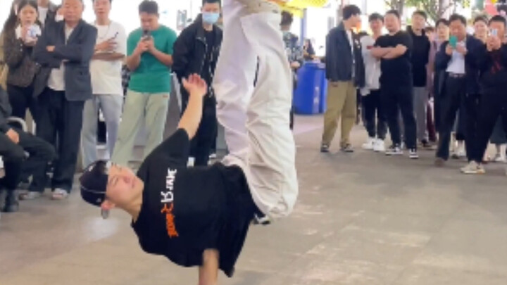 Street Cool Dance: Bboy Haoran Drops His Ultimate Street Dance Moves!