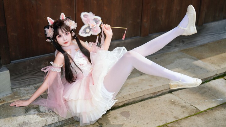 Thỏ con hồng trắng mềm mại dễ thương hoặc cô gái vùng núi Miêu đầy vẻ kỳ lạ♥ cùng mời bạn vào thưởng