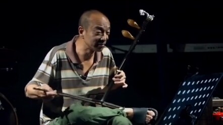 Không có linh hồn nào mà tiếng sáo không thể tiễn đưa, không có con người nào mà tiếng nhị không thể