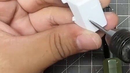 Don’t throw away the transparent flow left over from model making. Reuse it and keep it to make some