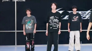 杨博文：没跳过瘾啊～，就这个大主舞爽～