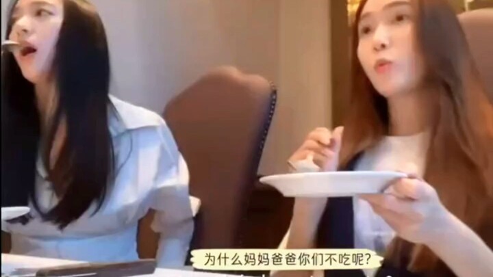 Tập thường ngày khi ăn cơm của hai chị em họ Trịnh!