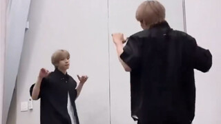 Taro participates in choreographing the chorus of Love119—let's revisit some of his self-choreograph