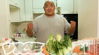 Over 10,000 Calories in One Meal!? A Day in the Life of a Japanese Sumo Champion