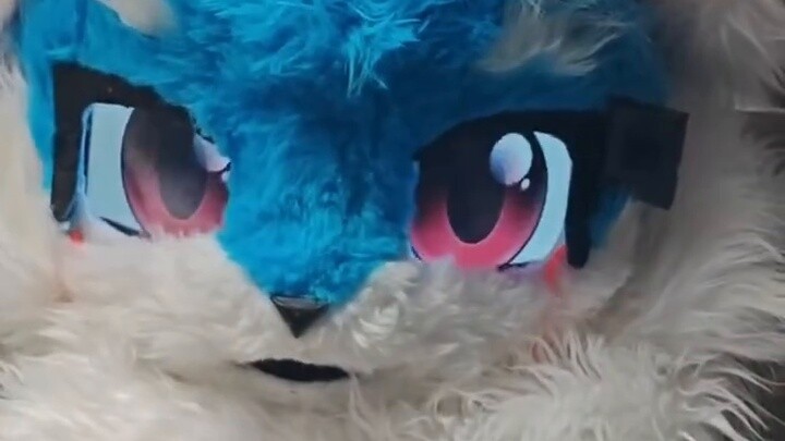 [Cyber Beast Suit] A high school student spent a year making an intelligent beast head