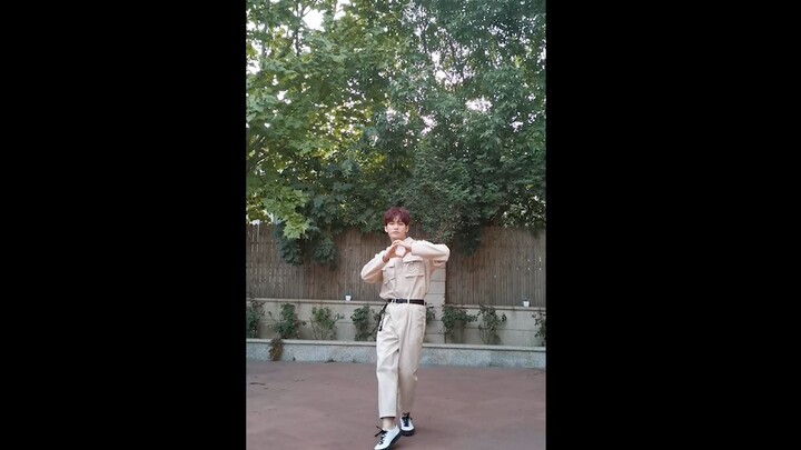 Let’s dance the Moon Dance with Yao Mingming! UNINE’s “Rent a Bus to the Moon” dance – Keep, release