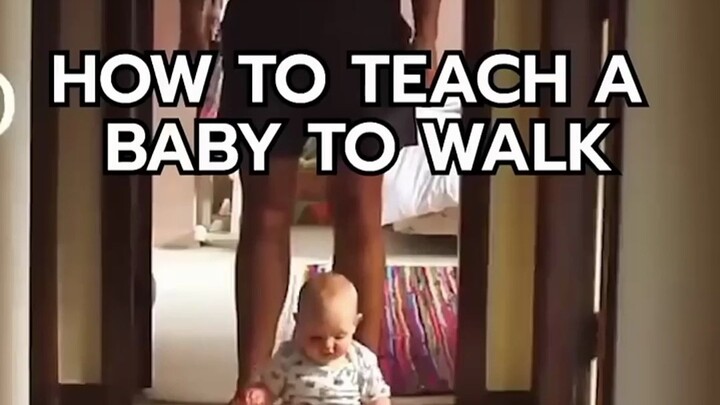 คุณพ่อสอนทารกให้หัดเดินได้อย่างรวดเร็ว