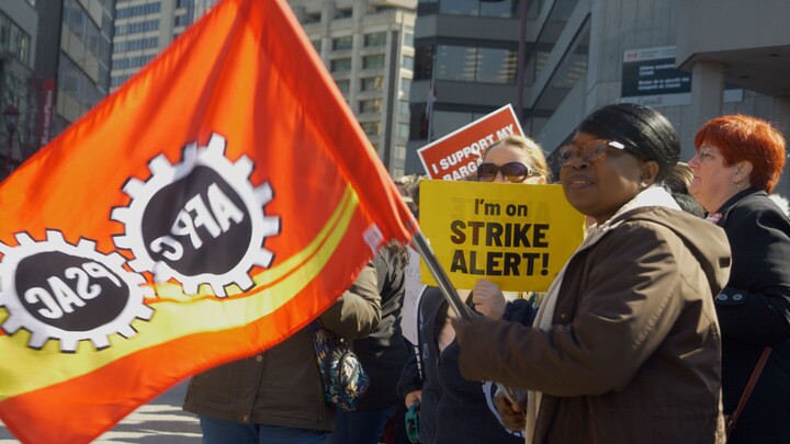 加拿大政府工会罢工