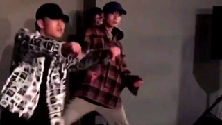 【李羲承】【舞蹈视频】出道前和1M著名编舞老师一起跳舞的视频流出！！好酷的李羲承！