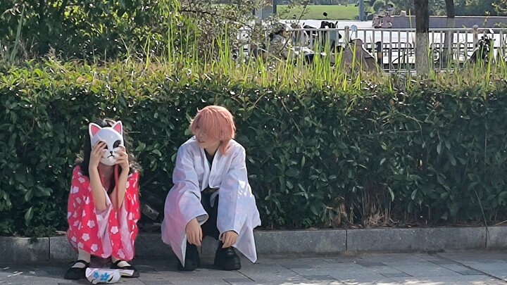 Chỉ những ai đã xem "Kimetsu no Yaiba" mới biết được ở đây có bao nhiêu điểm gây cười nhỉ haha