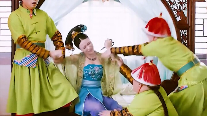 A young man accidentally time-traveled to ancient times, only to unexpectedly become a eunuch—but wh