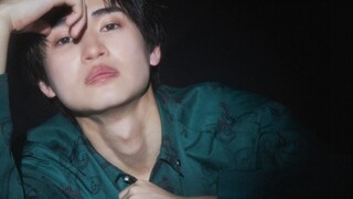 你敢相信这是西垣匠？修长的手，纤细的腿，舞蹈服装挺韩风的