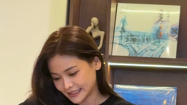 engfah waraha speak about the kiss in Paris
