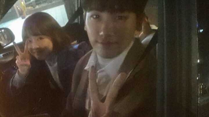 Những cảnh hậu trường nụ hôn mà bạn chưa từng xem – So sánh cực kỳ thú vị ① Cặp đôi “cẩu lương” lập 