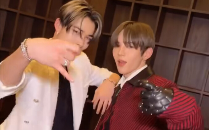 符椅主舞联动！ENHYPEN NIKI X RIIZE SHOTARO 《Sweet Venom》《Siren》舞蹈挑战！（以为会跳Get A Guitar）