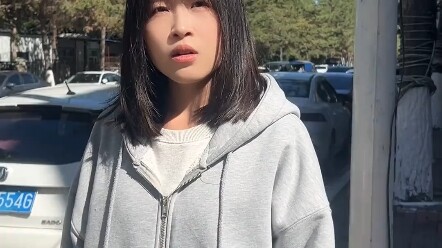 Tại sao cô ấy nói lại hợp lý đến thế nhỉ?