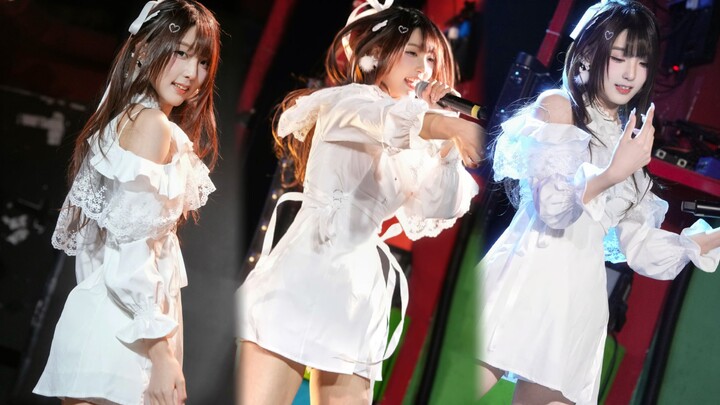 What’s a real-life fan meet like without beauty filters or fancy edits?