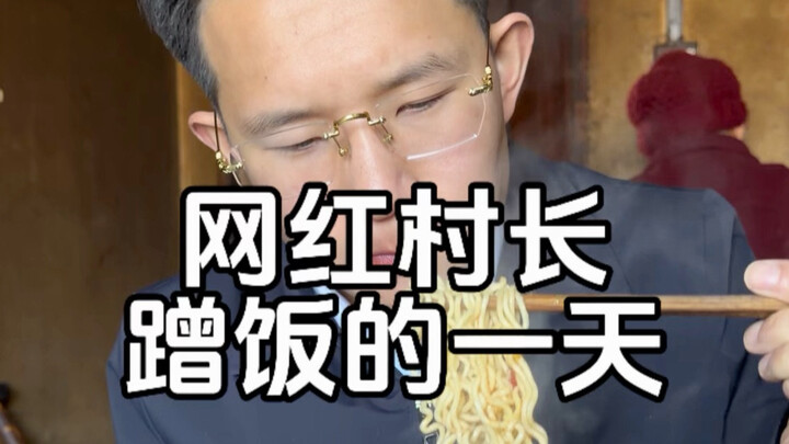 Tình cảm chân thật nhất ẩn trong những bài hát đỏ của ông nội 80 tuổi