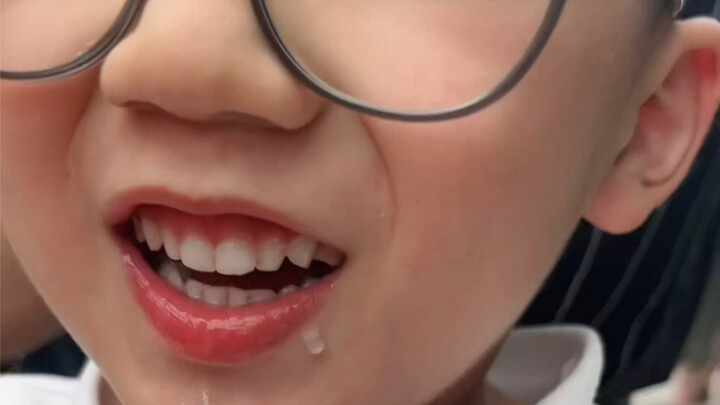 Let’s Make a Super Huge Lollipop for the Kid!