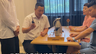 Quản lý sảnh xử lý tình trạng bắt nạt nhân viên