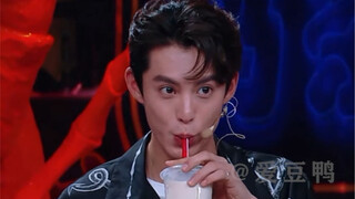 Where were my eyes looking all those years! #WangHedi #WangYibo #ZhouYe #BaiLu #CaiGuoqing