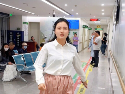 Trên đời này, ngoài mẹ tôi ra, người phụ nữ quan tâm đến tôi nhất chính là cô ấy!