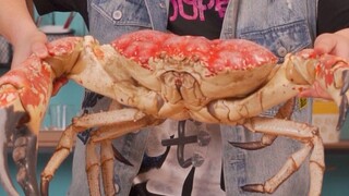 Kepiting Kaisar super besar seberat 15 jin seharga 8000 yuan, nilainya setara dengan satu iPhone 12 