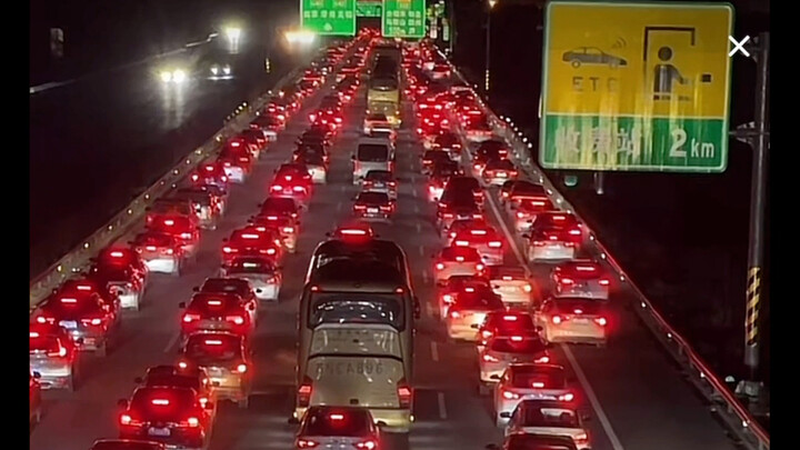 العد التنازلي اليائس للطريق السريع المجاني: دقيقة واحدة!