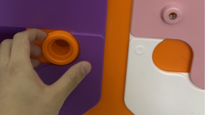 Hehe, once this anti-theft lock I invented hits the market, who knows how big of an impact it’ll hav